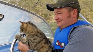 Kočka, nečekaný parťák na túru i do stanu