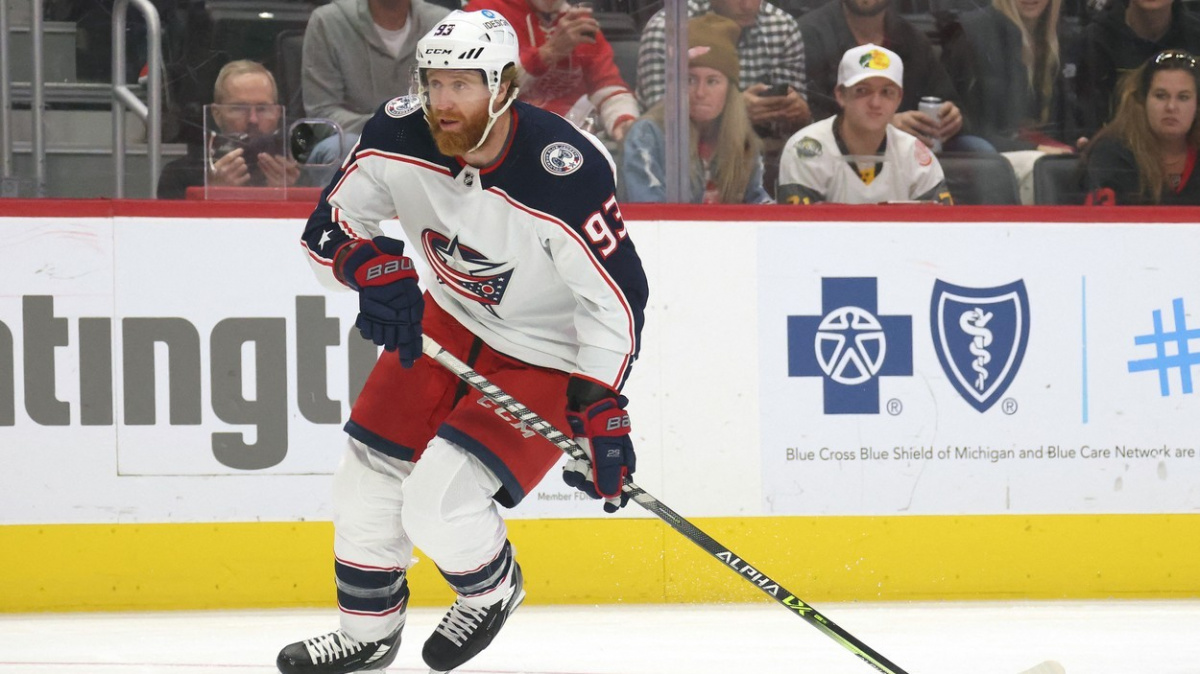 Voráček přihrál na dva góly a rozhodl nájezdy, Nečas zařídil výhru Caroliny